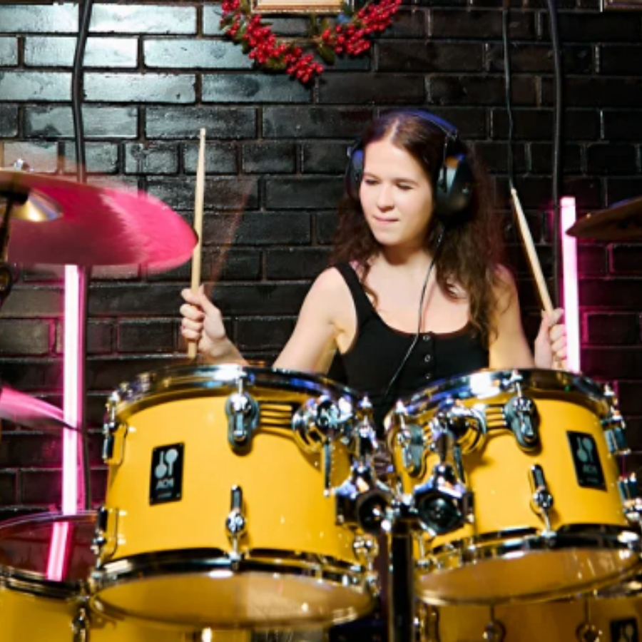 Абонемент на 6 занятий по игре на барабанах
